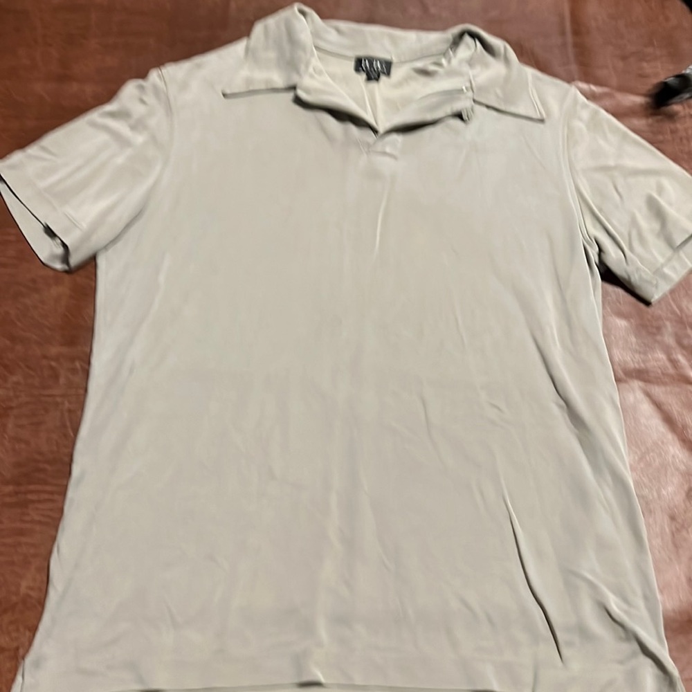 BCBGMAXAZRIA men’s short sleeve pull over